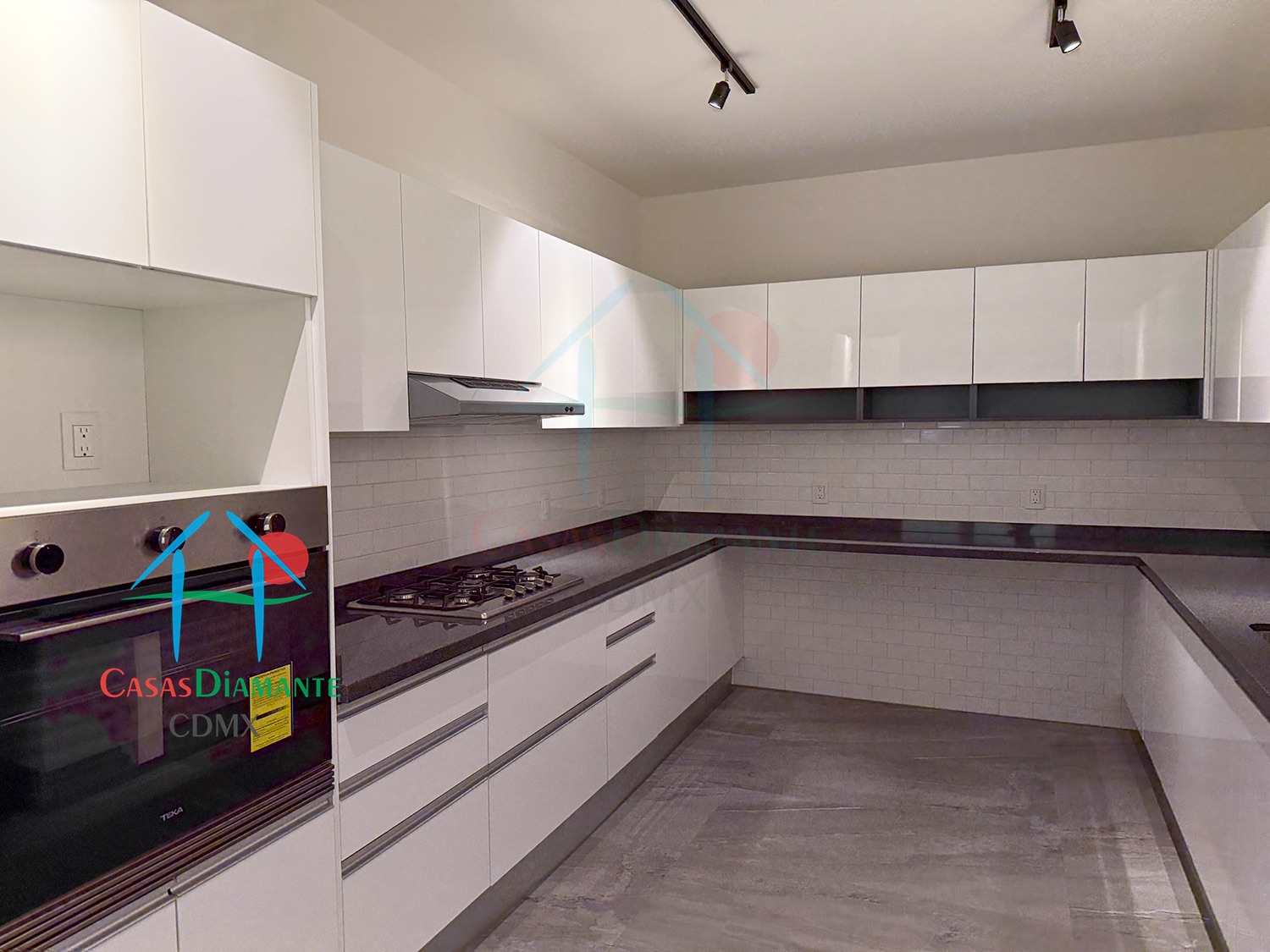 Las Aguilas Ursus AJA - Cocina 3 Las Aguilas Ursus AJA - Cocina 3